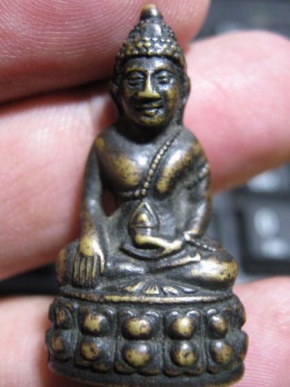 พระกริ่งโสฬส มปร.เนื้อทองเหลือง ปี2515 วัดราชประดิษฐ์ กรุงเทพฯ หลวงปู่ทิม ปลุกเสก ราคาเบา ๆ