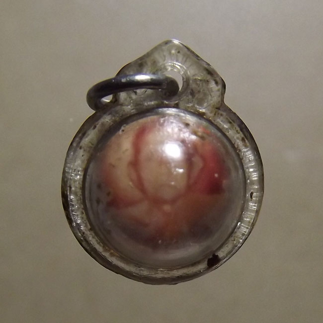 ลูกอม ติดรูป หลวงพ่อคง วัดวังสรรพรส จ.จันทบุรี