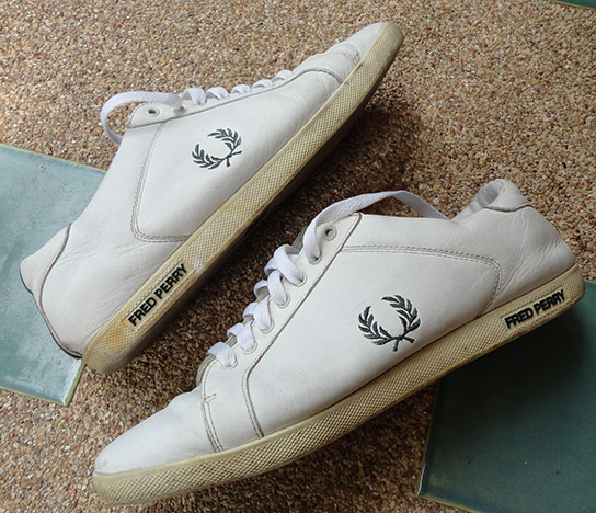 รองเท้า FRED PERRY ของแท้ครับ