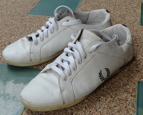รองเท้า FRED PERRY ของแท้ครับ