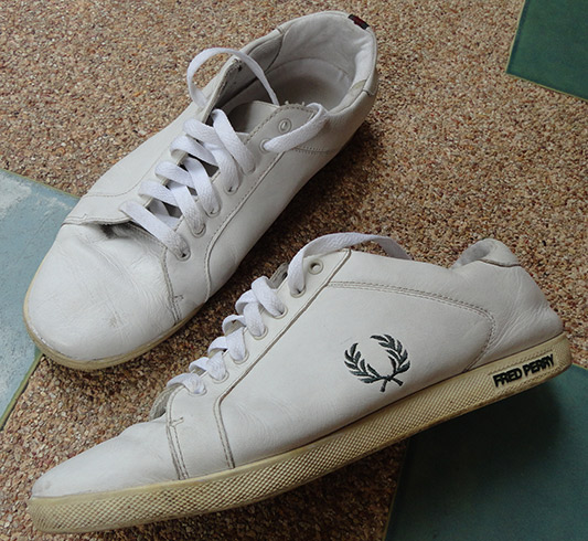 รองเท้า FRED PERRY ของแท้ครับ