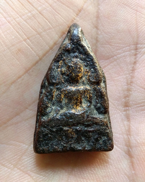 ชินราชกรุวัดเสาธงทอง 