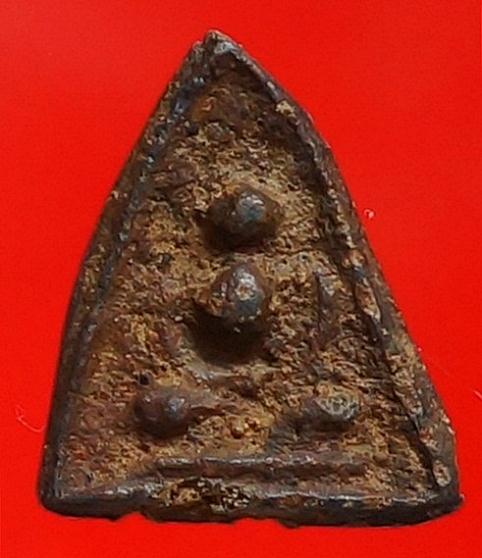 พระพิจิตรเนื้อชินสนิมแดง