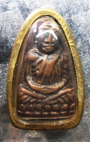 หลวงปู่ทวดพิมพ์กล้ามปูปี08พิมพ์ใหญ่เลี่ยมเดิมจากวัดครับ