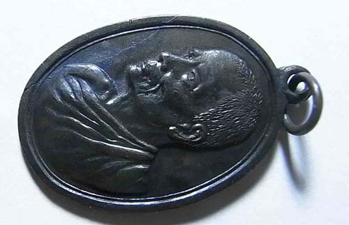 350 บาท เหรียญหลวงปู่จันทร์ วัดท่าเกวียน เนื้อทองแดง ปี 2514 บล็อค 4 ขีด หลวงปู่ทิม วัดละหารไร่ ปลุก