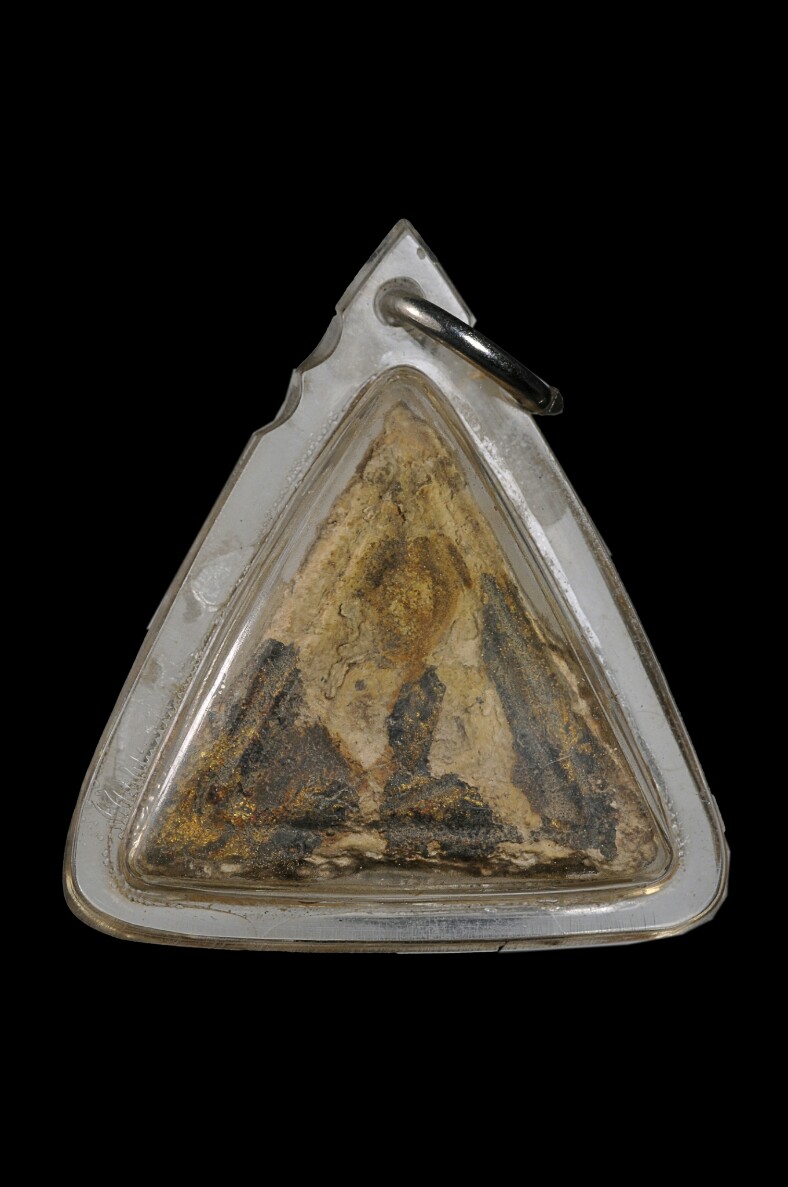 พระสมเด็จบางขุนพรหมกรุเจดีย์เล็ก พิมพ์สามเหลี่ยมฐานหมอน