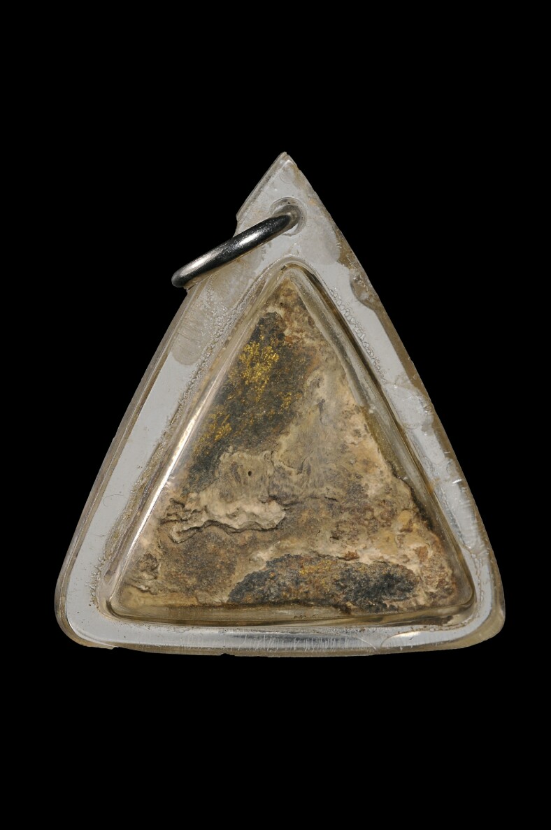 พระสมเด็จบางขุนพรหมกรุเจดีย์เล็ก พิมพ์สามเหลี่ยมฐานหมอน