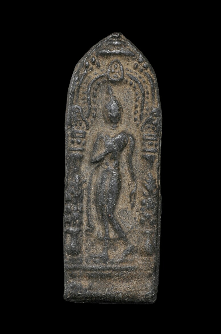 พระกำแพงนิ้ว พิมพ์สองหน้าซุ้มแจกัน เนื้อชิน