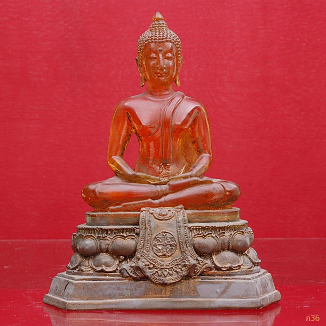 พระบูชาพระธรรมกาย สีน้ำผึ้ง