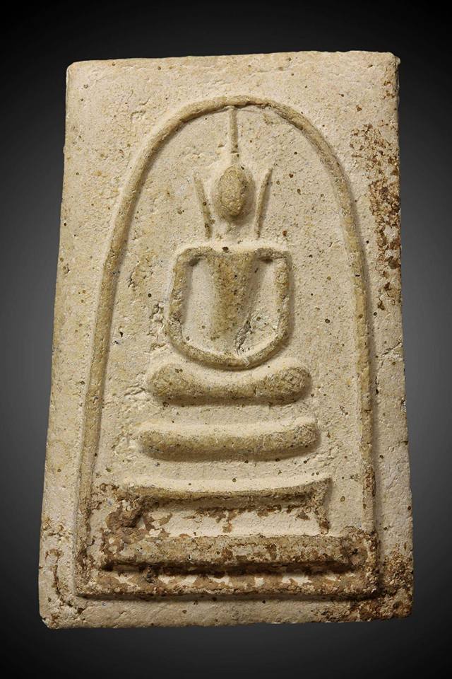 พระประธานใหญ่