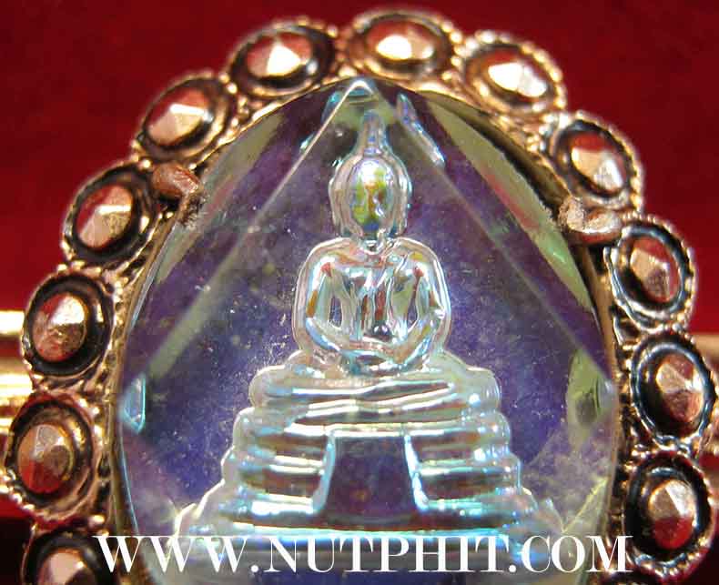 เข็มกลัดพระพุทธโสธรผลิตจากประเทศเยอรมนีสูงค่าเดิม ๆ จากวัดครับ*1