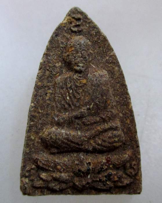 พระผงว่านสมเด็จโต โรยพลอย+ฝังแร่