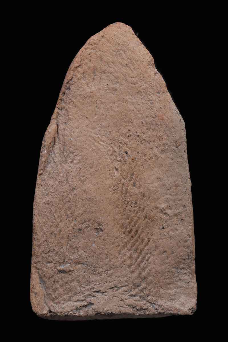 พระสรรค์นั่งไหล่ยก เนื้อดิน นิยมสุด สภาพพระเดิมๆ