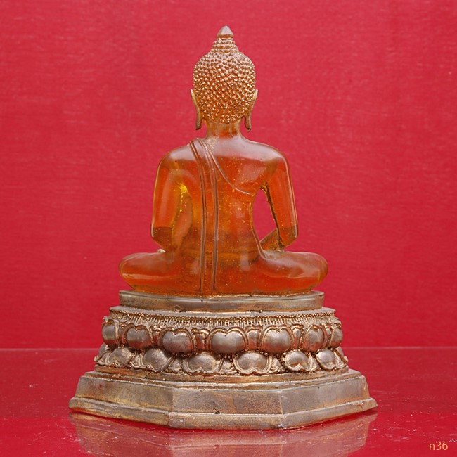 พระบูชาพระธรรมกาย เนื้อสีน้ำผึ้ง