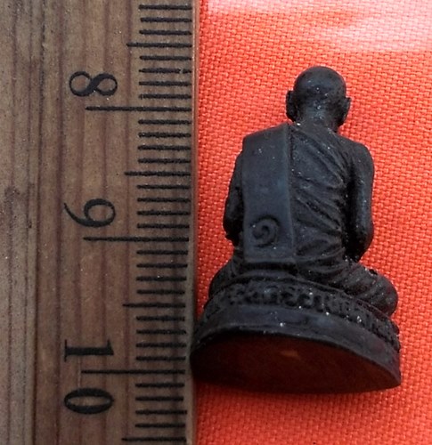 เริ่ม 10 บาท กับ รูปหล่อหลวงพ่อจิตร วัดโคกส่าาง อ.เมือง จ.นครราชสีมา เนื้อเรซิ่น    ....BR11