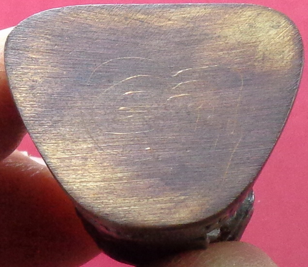 รูปเหมือนอุดกริ่งหลวงพ่อท่านเขียว วัดหลงบน จ.นครศรีธรรมราช ขนาดหน้าตัก 1 นิ้วสวยครับ