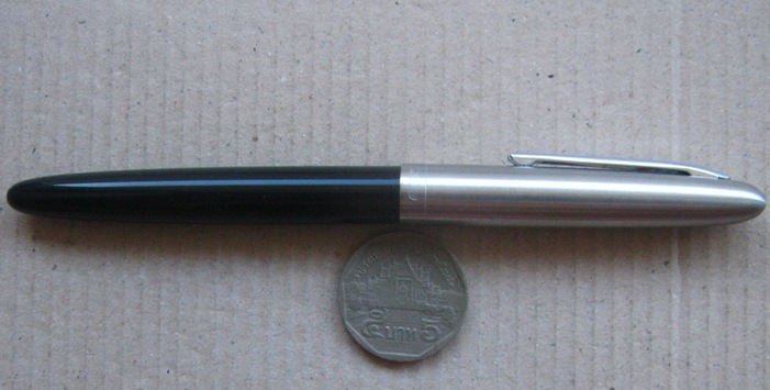  มีดปากกาสีดำ หลวงพ่อเพี้ยน วัดเกริ่นกฐิน จ ลพบุรี ปี2553 ความยาวมีด ๑๔เซนติเมตร ความยาวใบมีด ๖เซนติ