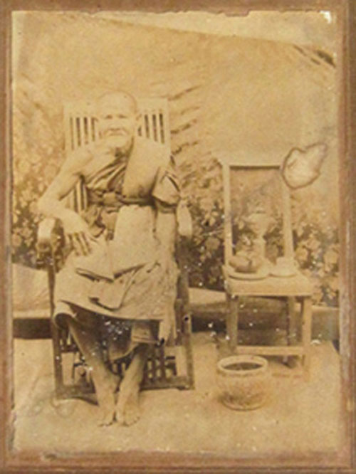ราคาวัดใจ ๑๐๐ เดียวเท่านั้น พระผงหลวงปู่เอี่ยม วัดสะพานสูง นนทบุรี