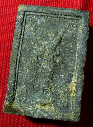 พระสมเด็จด้านหลังพระสิวลี หลวงพ่อกวย วัดโฆสิตาราม จ.ชัยนาท ปี2515 พิมพ์ใหญ่เอวใหญ่ เนื้อผงใบลาน ครับ