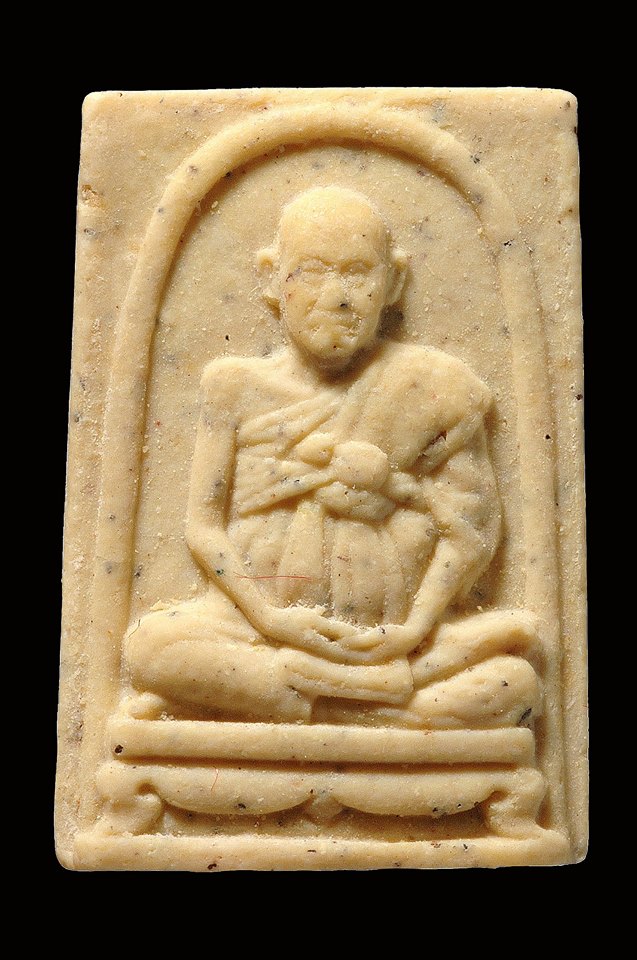 พระสมเด็จวัดระฆังรุ่น 122 ปี (พิมพ์คะแนนรูปเหมือนสมเด็จโตฯ) ปี2537 "มีเม็ดผงเก่า" พร้อมกล่องเดิม # 1