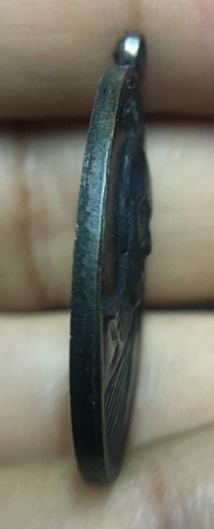 เหรียญหน้าตรงท่านเจ้าคุณนรฯ ปี 2513 เนื้อทองแดง วัดเทพศิรินทร์ กรุงเทพฯ มาพร้อมบัตรรับรอง สภาพสวย