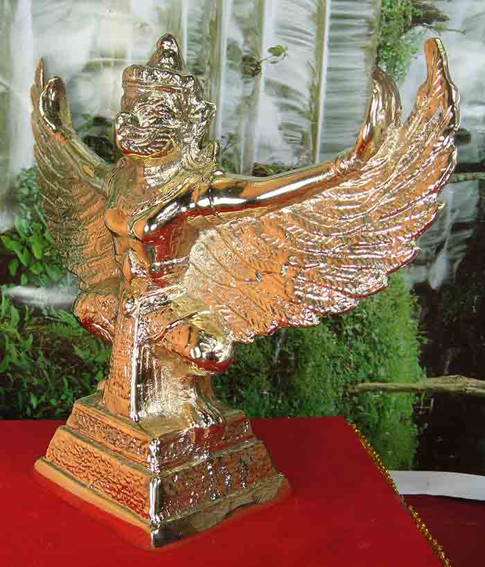 *** พญาครุฑกางปีก เนื้อทองเหลืองขัดเงา การงานก้าวหน้า การค้ารุ่งเรือง