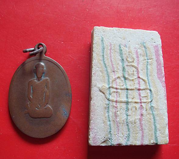 เจ้าคุณนรรัตน์ วัดเทพศิริทร์ 2 องค์ครับ