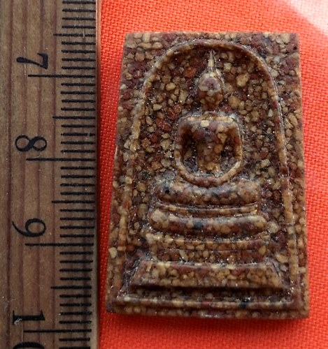 เริ่ม 10 บาท กับ ผงสมเด็จกระเบื้องหลังคาโบสถ์ ....BY21