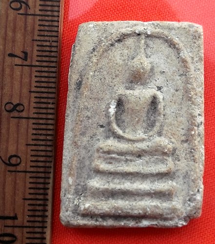 เริ่ม 10 บาท กับ พระสมเด็จ  เนื้อผง  ....BY31