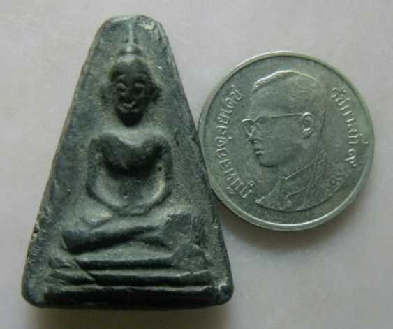 **วัดใจ**พระอู่ทองรุ่นจงอางศึก แจกทหารที่ไปรบ เนื้อดำ ปี 2510**สวยๆ เชิญชม 