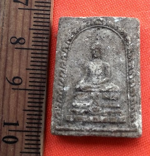 เริ่ม 10 บาท กับ พระเนื้อผง   ....BY50