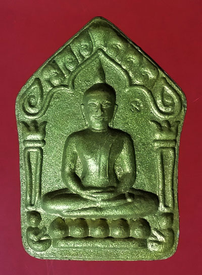 พระขุนแผน หลังยันต์ห้า พิมพ์ใหญ่ หลวงปู่ทิม วัดระหารไร่ จ.ระยอง ไม่ทราบปี ทาทองเดิมๆสวยมากครับ