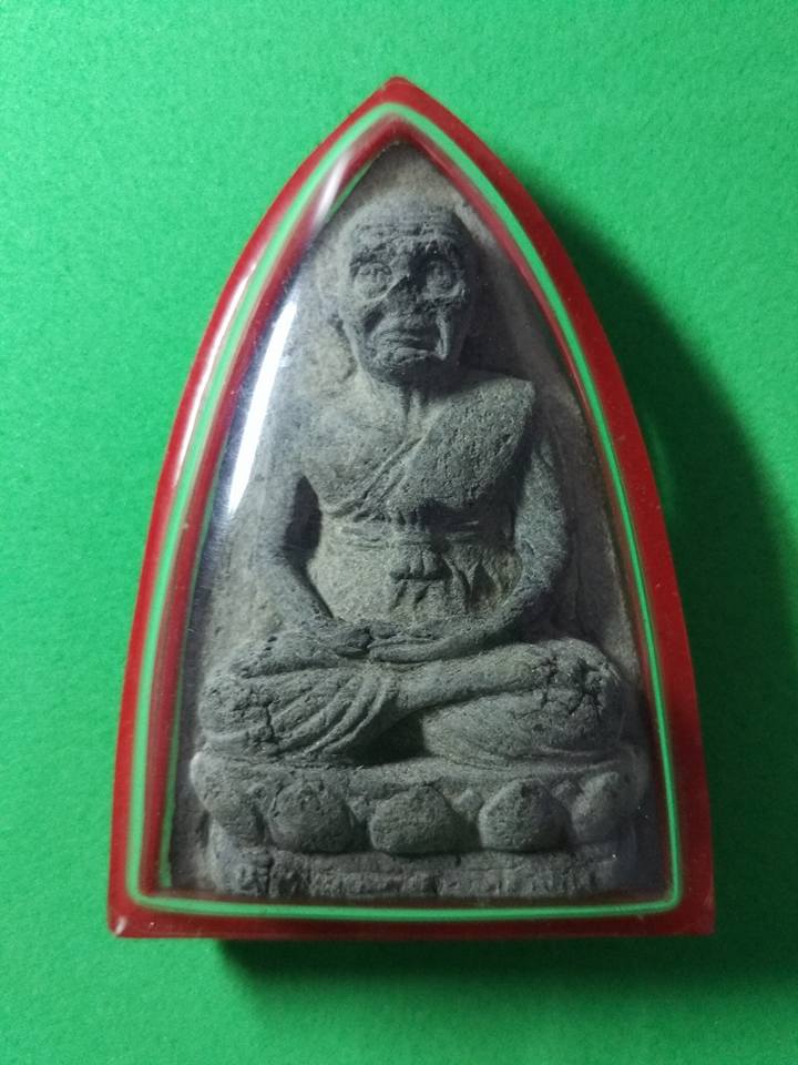 หลวงปู่ทวด วัดช้างให้ ปี2537 เนื้อผงคลุกรัก 