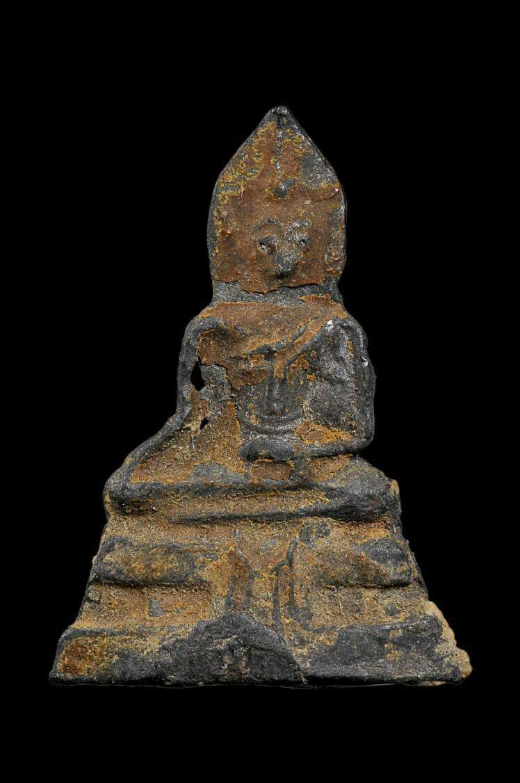 พระกรุวัดเก๋งจีน พิมพ์ปางมารวิชัยฐานผ้าทิพย์