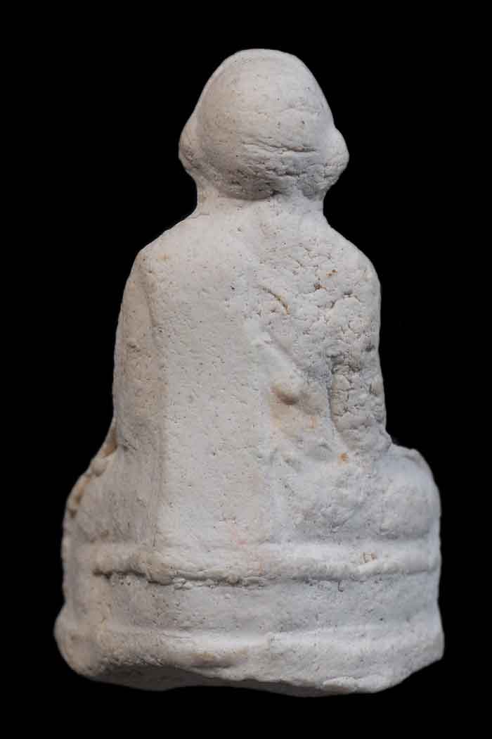 รูปเหมือนลอยองค์ ท่านเจ้าคุณนรฯ วัดเทพศิรินทร์ เนื้อผง ก้นดอกจันทร์ ปี 13 พร้อมบัตร ขึ้นคอได้สบายใจ