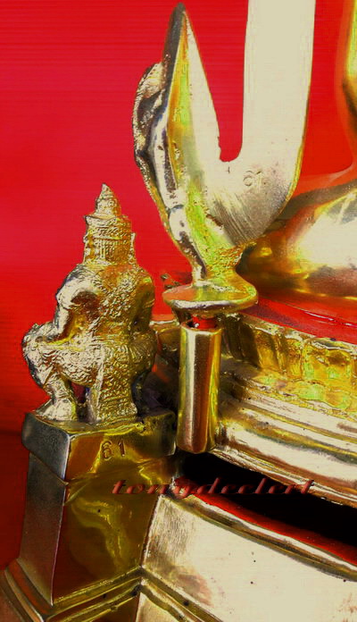 พระพุทธชินราชบูชา ภปร. กะไหล่ทองลงยา หน้าตัก 9 นิ้ว สวยมากค่ะ
