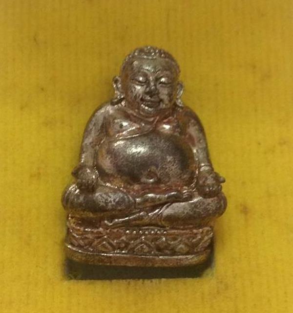 พระสังกัจจายรับทรัพย์ ไตรมาส 55 เนื้อนวะโลหะฐานสูง อุดผง หมายเลข 769 พร้อมกล่องเดิม ครับ