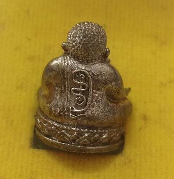 พระสังกัจจายรับทรัพย์ ไตรมาส 55 เนื้อนวะโลหะฐานสูง อุดผง หมายเลข 769 พร้อมกล่องเดิม ครับ