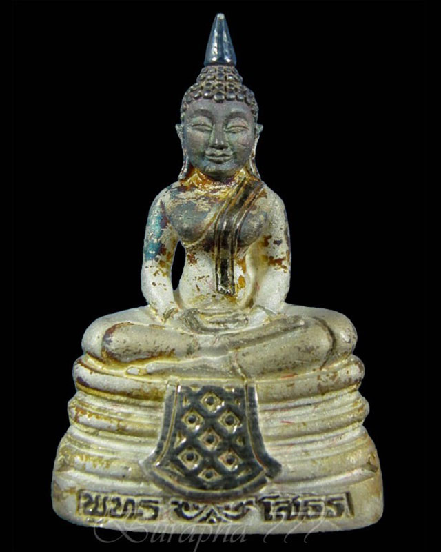 หลวงพ่อโสธรลอยองค์เนื้อเงินขัดเงา รุ่นสร้างอุโบสถ ปี39 พร้อมกล่องเดิมวัด