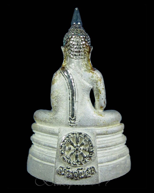 หลวงพ่อโสธรลอยองค์เนื้อเงินขัดเงา รุ่นสร้างอุโบสถ ปี39 พร้อมกล่องเดิมวัด