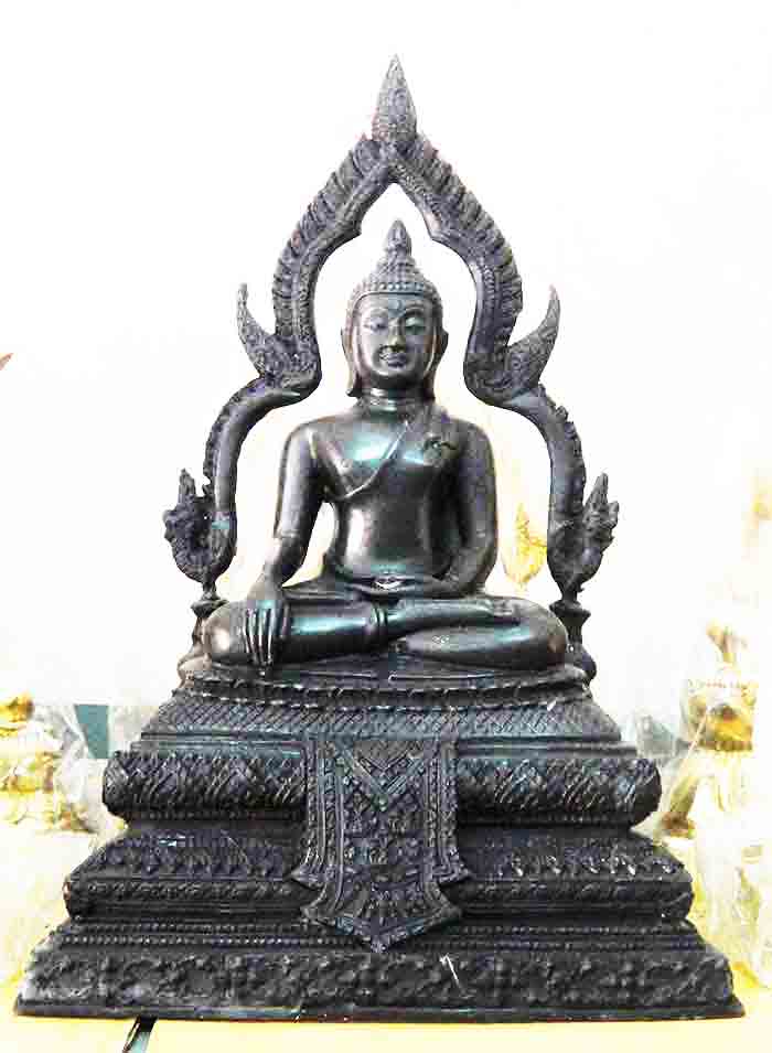 พระบูชาหลวงพ่อเพชร อ.เมือง จ. พิจิตร