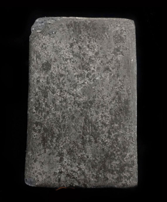 สมเด็จหลังลายเซ็นต์ หลวงปู่หมุน ฐิตสีโล เนื้อดำ ก้นอุดจีวร สร้าง 500 องค์ หายาก พุทธคุณแรง