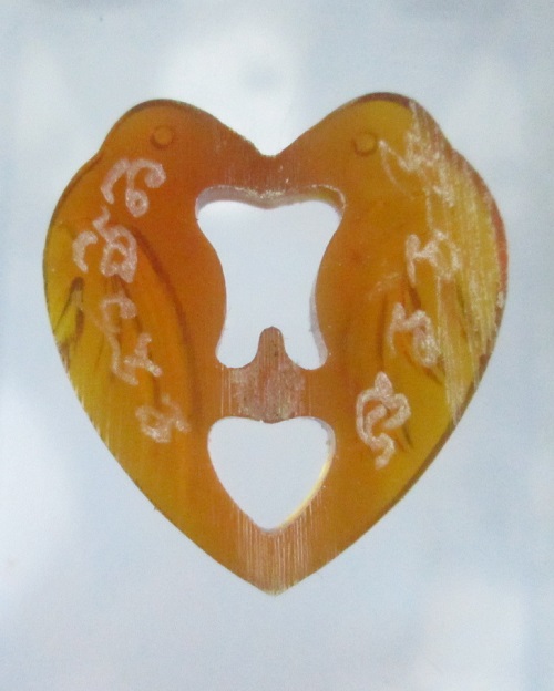 สาริกาคู่ .....เเกะจากเขาควายเผือก   หลวงพ่อสิน วัดละหารใหญ่ สวยๆ รับประกันแท้ๆ100%