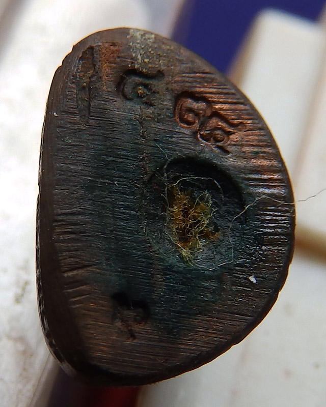 7.พระเศรษฐีนวโกฏิ เทพประทานทรัพย์ หลวงปู่คำบุ วัดกุดชมภู เนื้อสัตตโลหะ ตอกโค้ด+เลข พร้อมกล่องเดิม