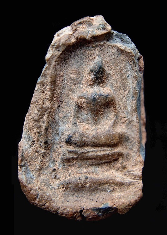 พระนางสุโขทัยขาโต๊ะ พระพิมพ์ที่หาดูได้ยาก