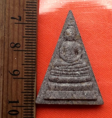 เริ่ม 10 บาท กับ ผงพระพุทธนวมมหาราชายุจฉับปริวัตนมงคล 72 พรรษา รัชกาลที่ 9  …CA388