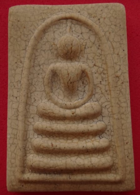 สมเด็จวัดระฆังรุ่นM16 เรือนจำธนบุรีสร้าง พิมพ์อกครุฑ เ คาะเดียว 