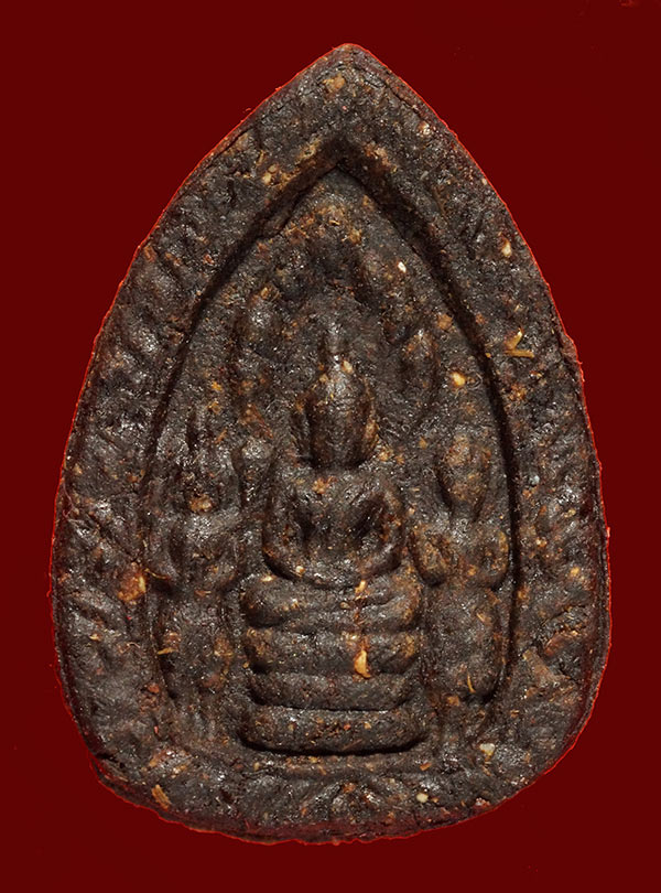 ***มาพรัอมบัตรเวป U***พระตรีกายเนื้อว่าน หลวงปู่แก้ว วัดละหา รไร่ จ.ระยอง ปี2519 เนื้อแก่น้ำมันงาพระ