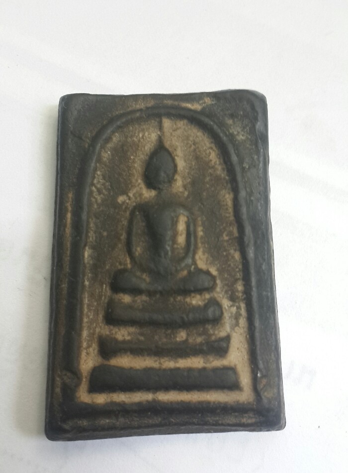 สมเด็จวัดระฆังพิม์ใหญ่พระประธานเกศจรดซุ้มเนื้อตะกั่วถ้าชาพระหลักล้านในราคาหลักหมื่น