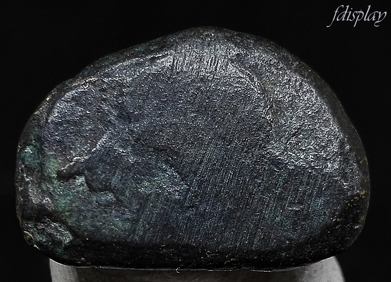 รูปหล่อหลวงพ่อเงิน รุ่นปืนแตก หล่อนำฤกษ์ในพิธี ปี2528 เนื้อโลหะเก่าจัดๆ ดูเข้มขลังสุดๆ